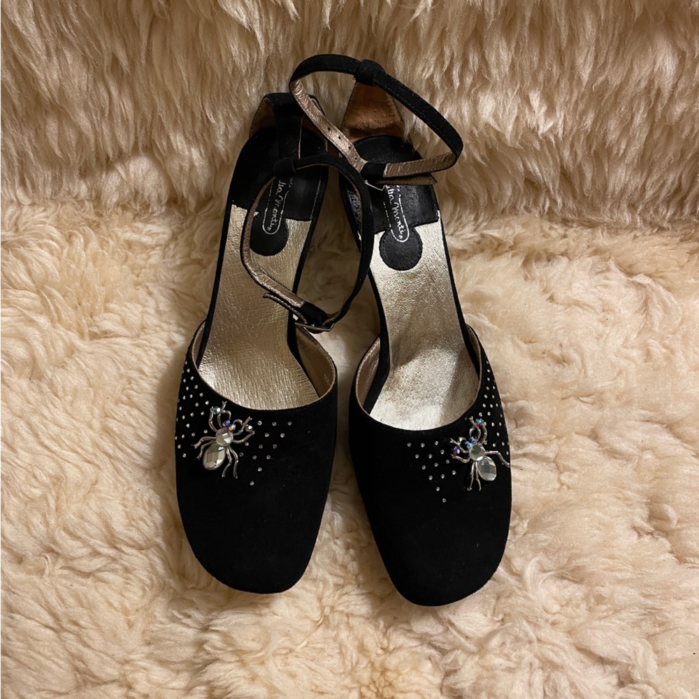 Vintage velour heel with rhinestones